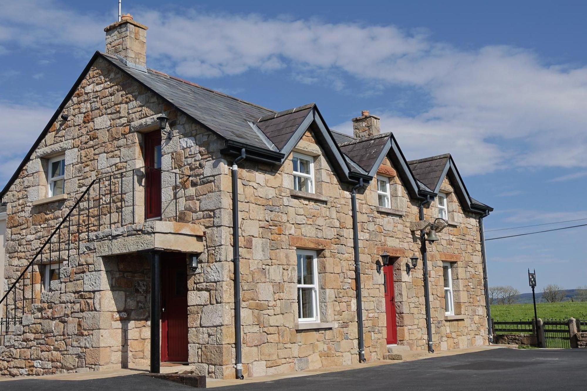 Villa The Old Barn Fivemiletown Exterior foto